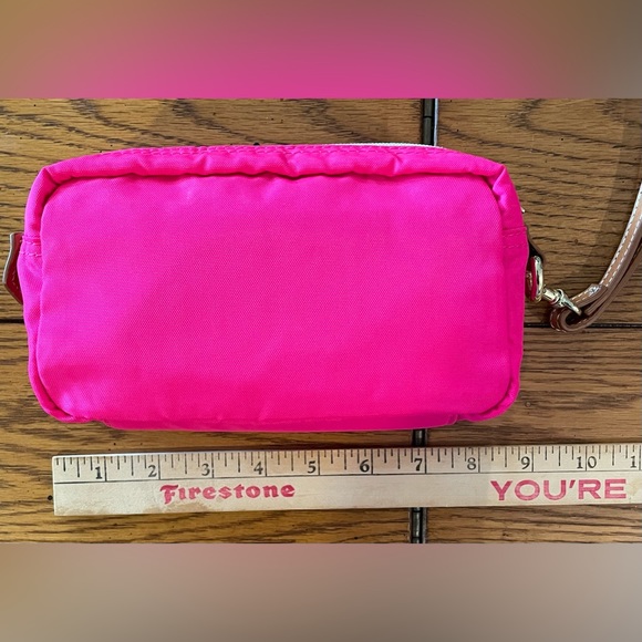 EUC Boulevard Leather Goods wristlet,hot pink nylon bag, w/leather strap, - Picture 3 of 11